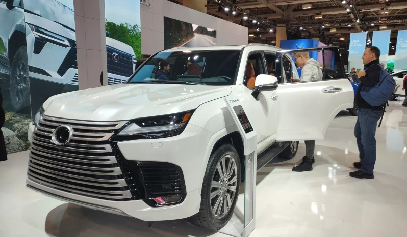 2024 Lexus LX 600 With Executive Package full