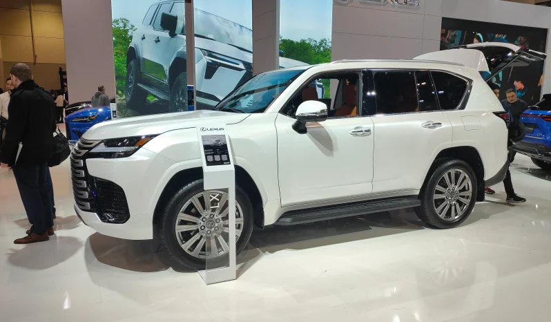 2024 Lexus LX 600 With Executive Package full