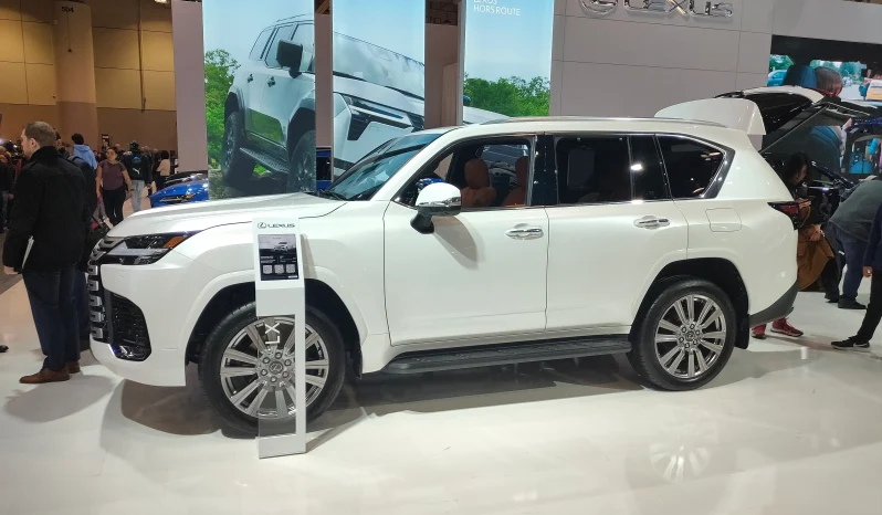 2024 Lexus LX 600 With Executive Package full
