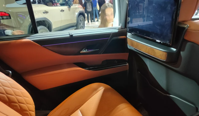 2024 Lexus LX 600 With Executive Package full