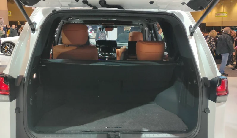 2024 Lexus LX 600 With Executive Package full