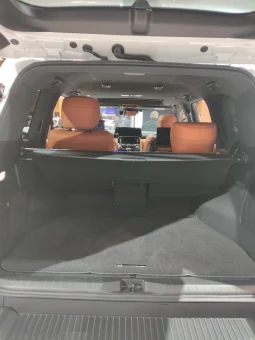 2024 Lexus LX 600 With Executive Package full