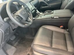 2025 LEXUS LX 700h