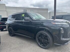 2025 INFINITI QX80 SPORT Black